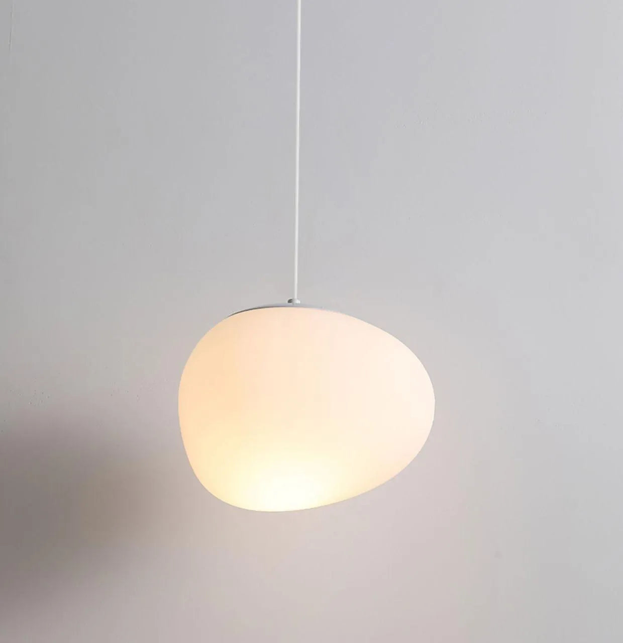 Decorative Pebble White Glass Pendant Light for Stairwell