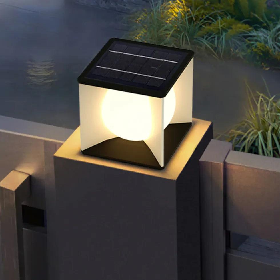 Waterproof Solar Gate Pillar Light for Garden