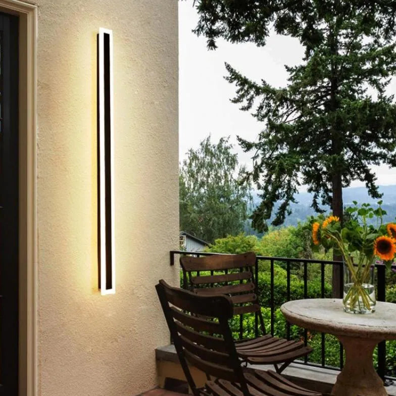 Black Linear LED Outdoor Wall Light