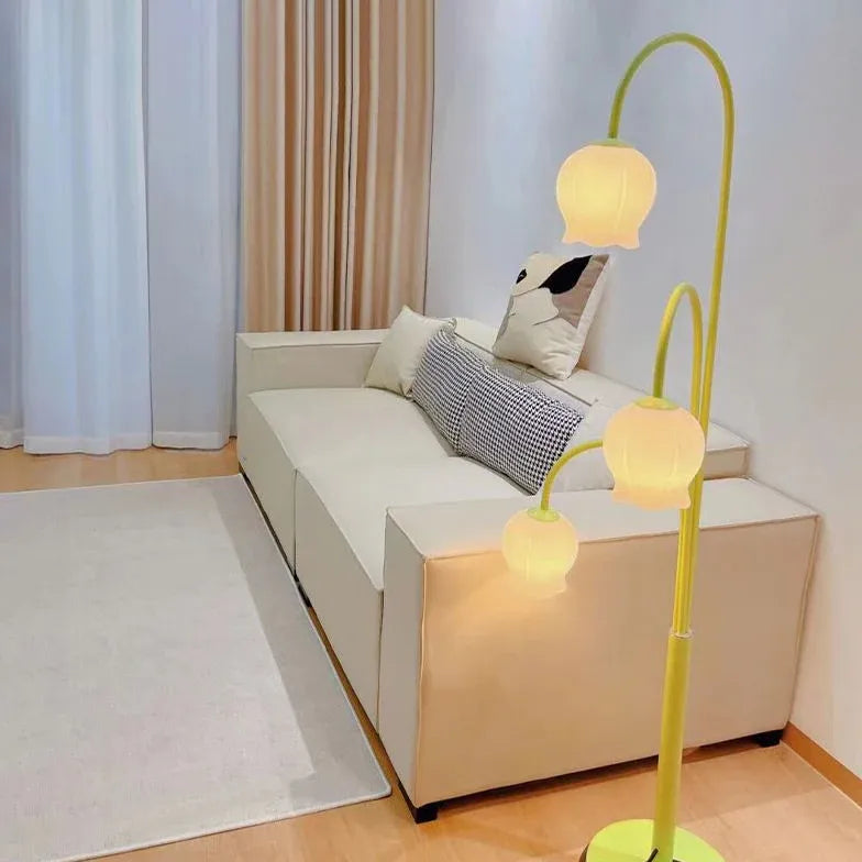 Multi-Head White Flower Green Floor Lamp