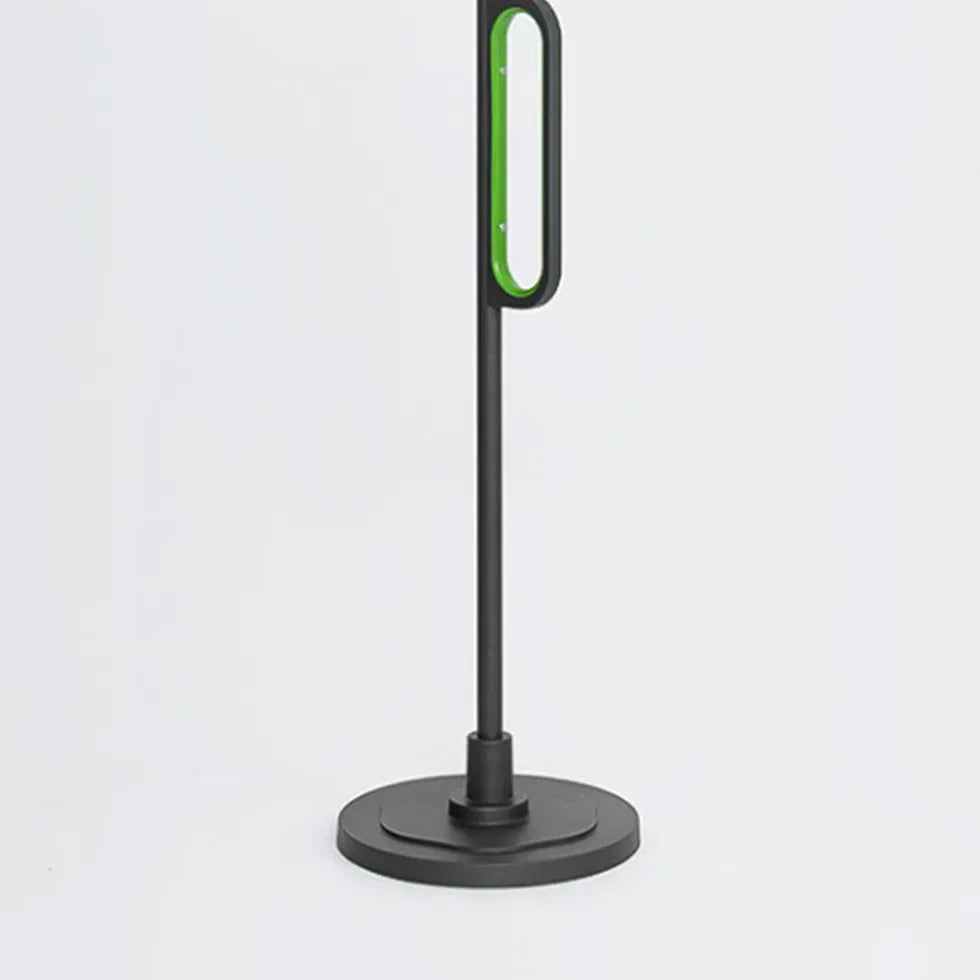 High-pole solar outdoor floor lamp