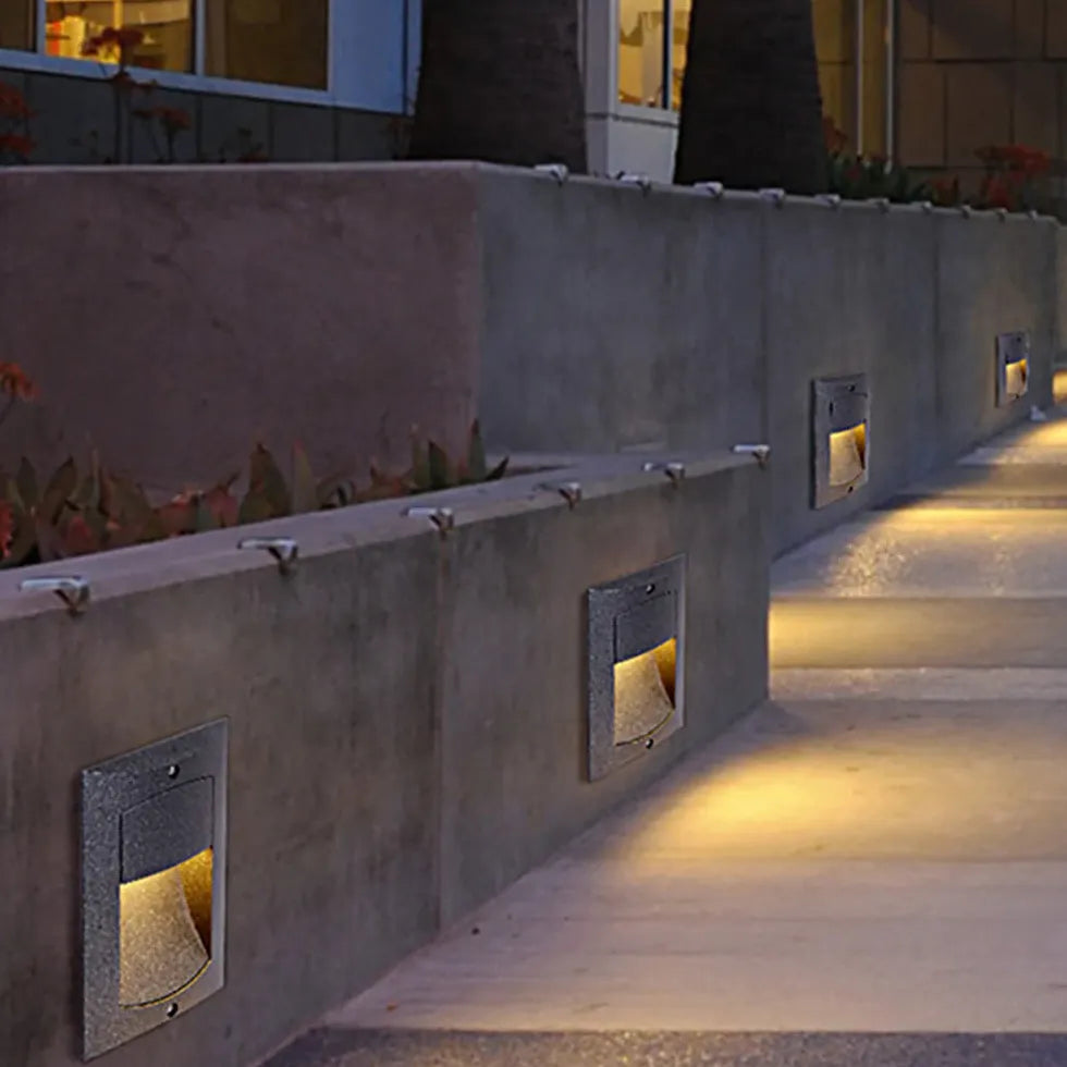 Downward Illumination Black Step Outdoor Lights